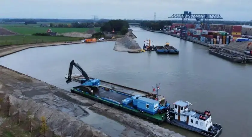 Twente Canal winding hole XL