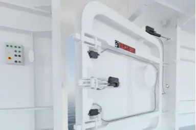 MacGregor electric cruise door