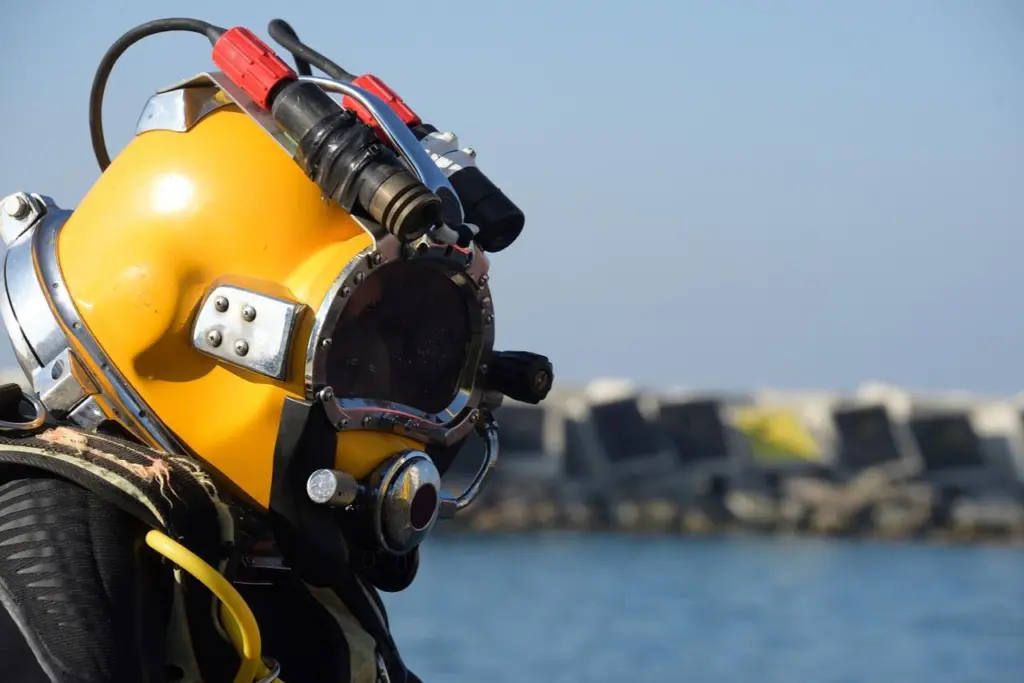 Commercial diver