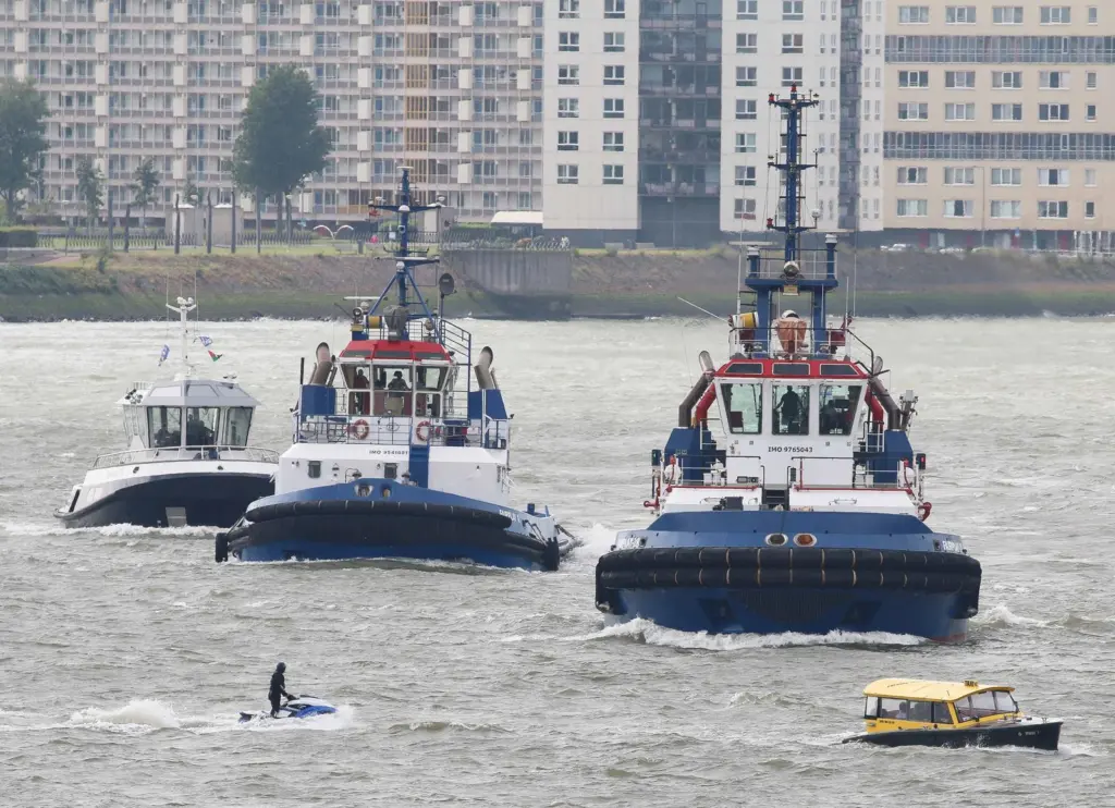 ETA represents 83 members with a combined fleet of over 900 tugs in European ports (Peter Barker)