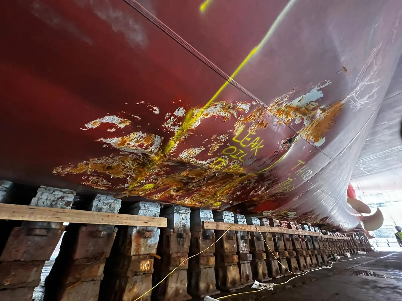 hull damage 2
