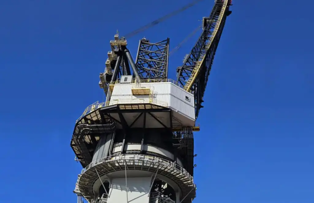 Hapo's two new cranes will have a 1200 ton lifting capacity (Hapo Barges)