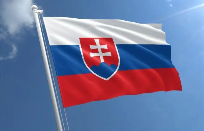 slovakia-flag-std