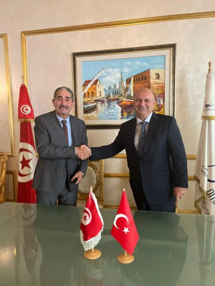 The six vessel contract was signed in Tunisia (Med Marine)