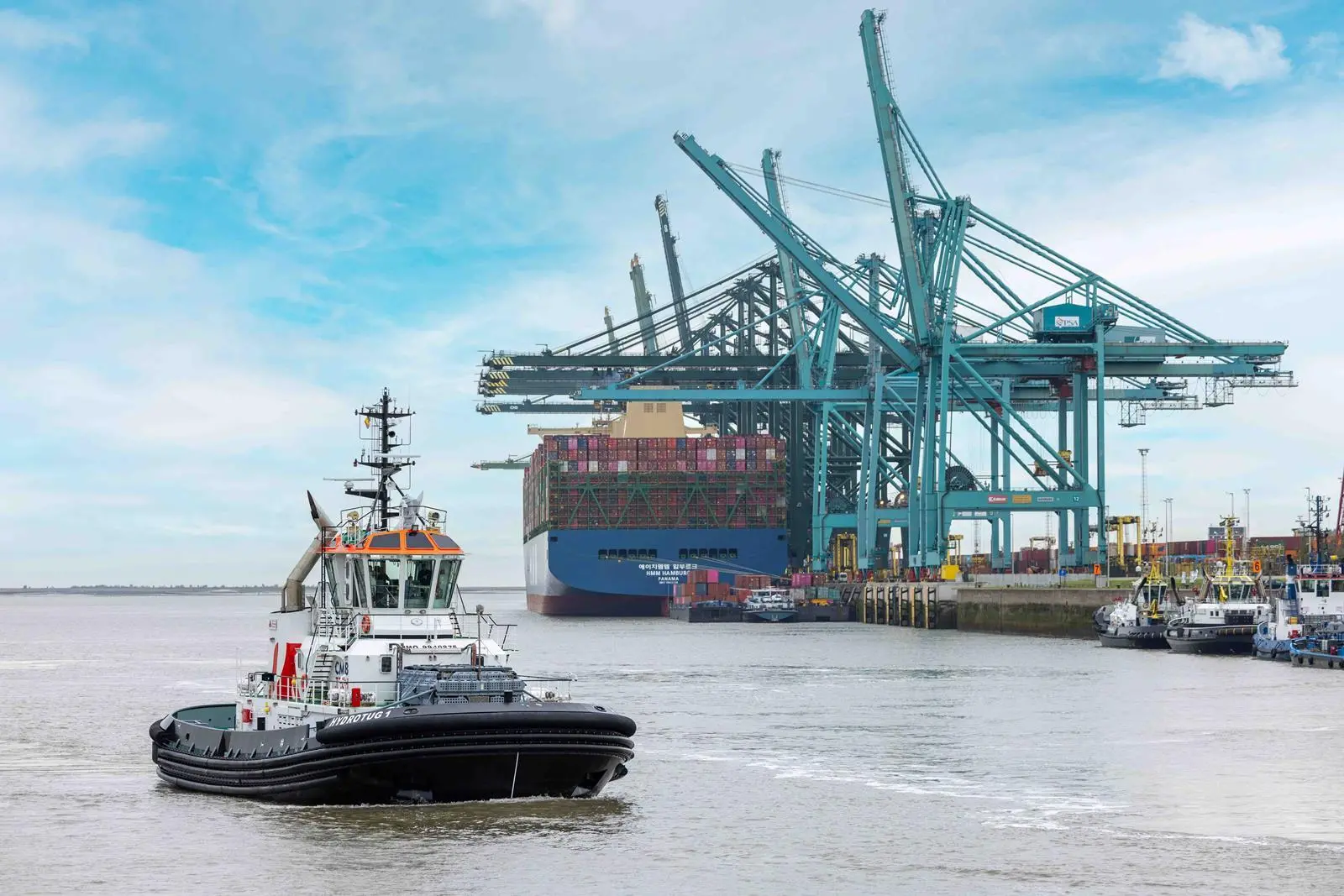 The new tug's area of operation will include within the lock system (Port of Antwerp-Bruges)