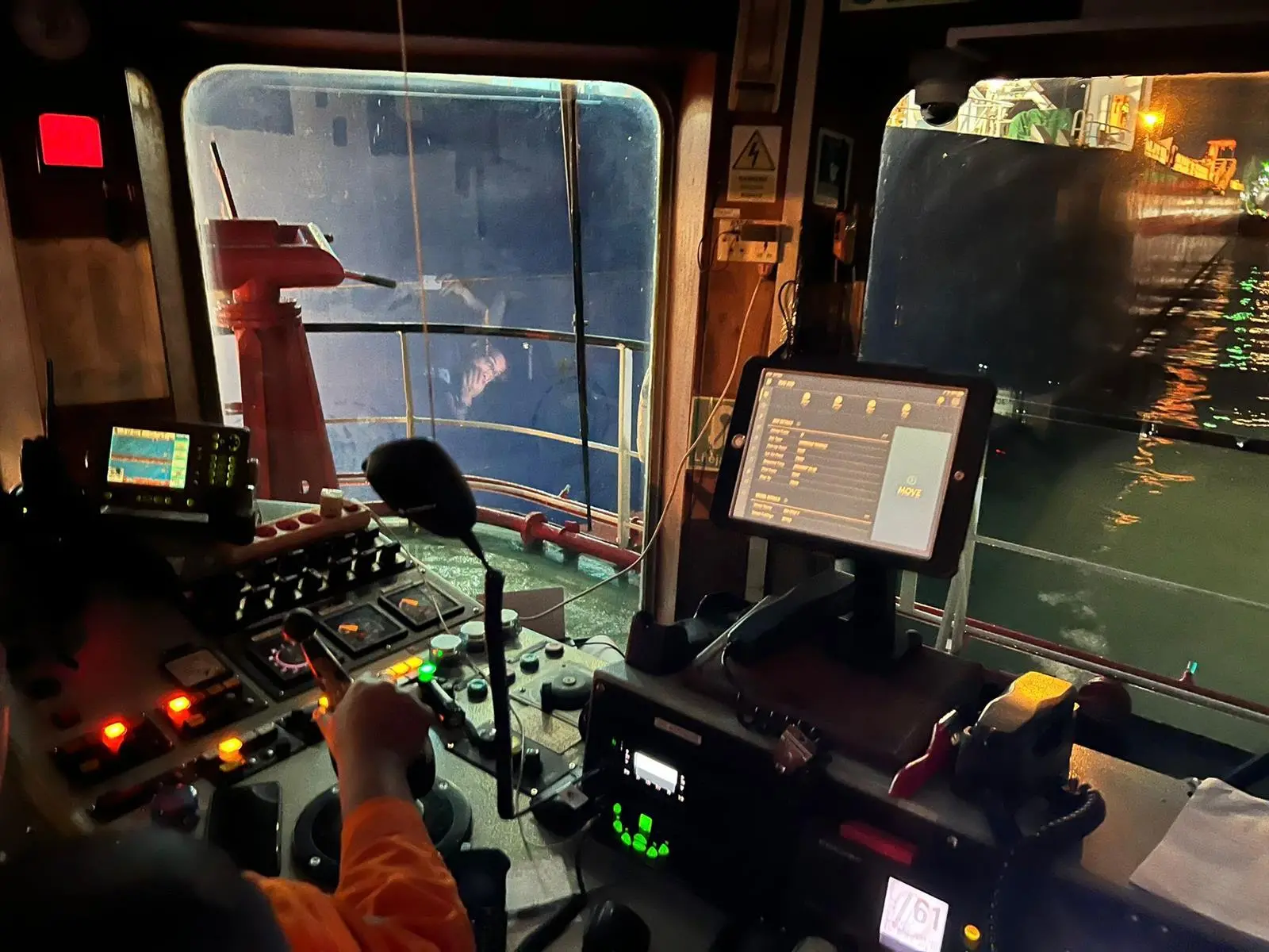 Tug_operations_1