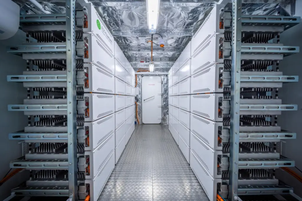EST-Floattech_Octopus Series battery room