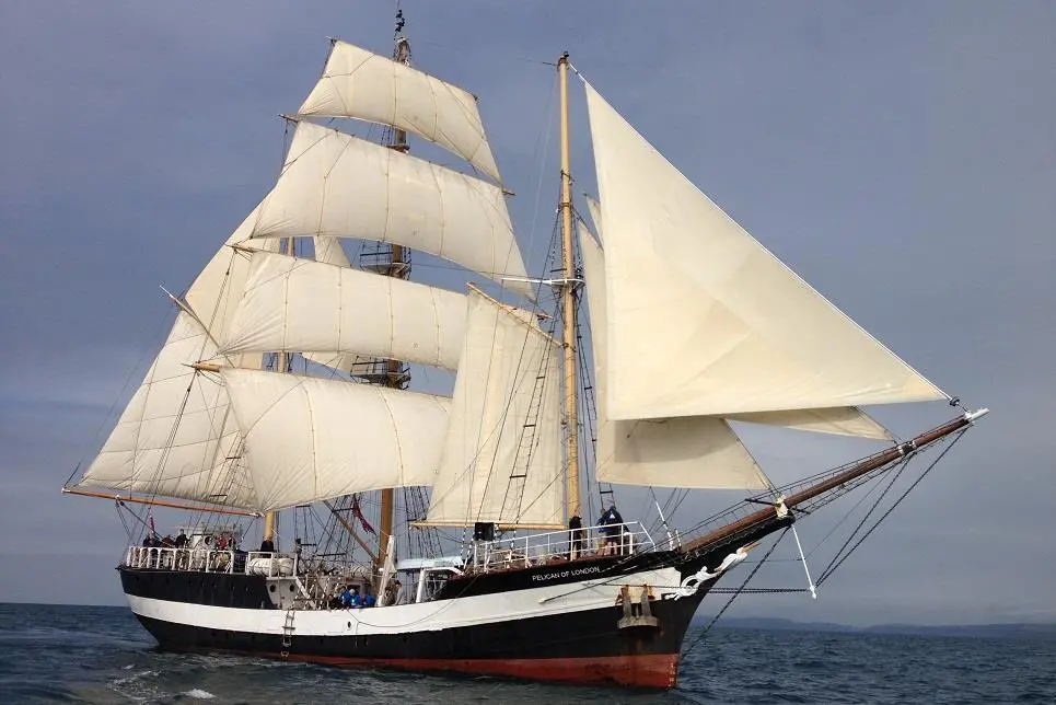 Sail training ship