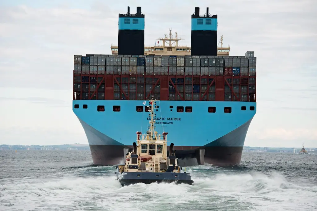 Svitzer towing Majestic Maersk out of the Port of Copenhagen