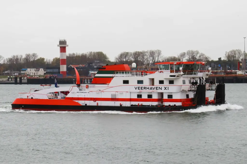 The existing push tugs are to be replaced by a climate-friendly fleet of vessels (Peter Barker)