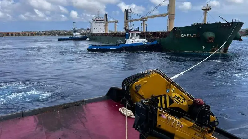 Tsavliris responded after 'Shoveler' suffered an engine room fire (Tsavliris)