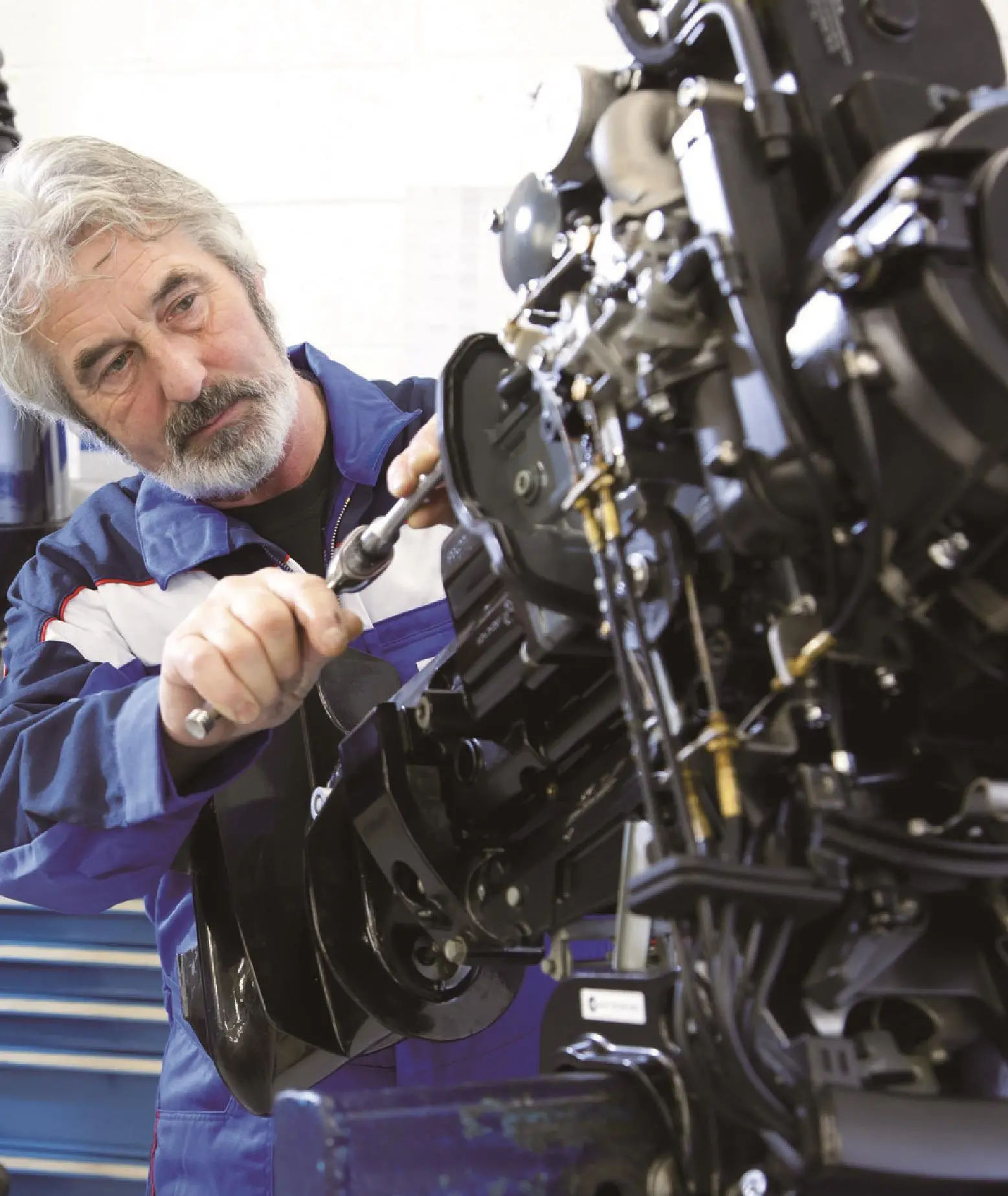 Outboard Servicing