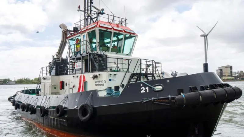 Metthatug_First-Methanot-Tugboat