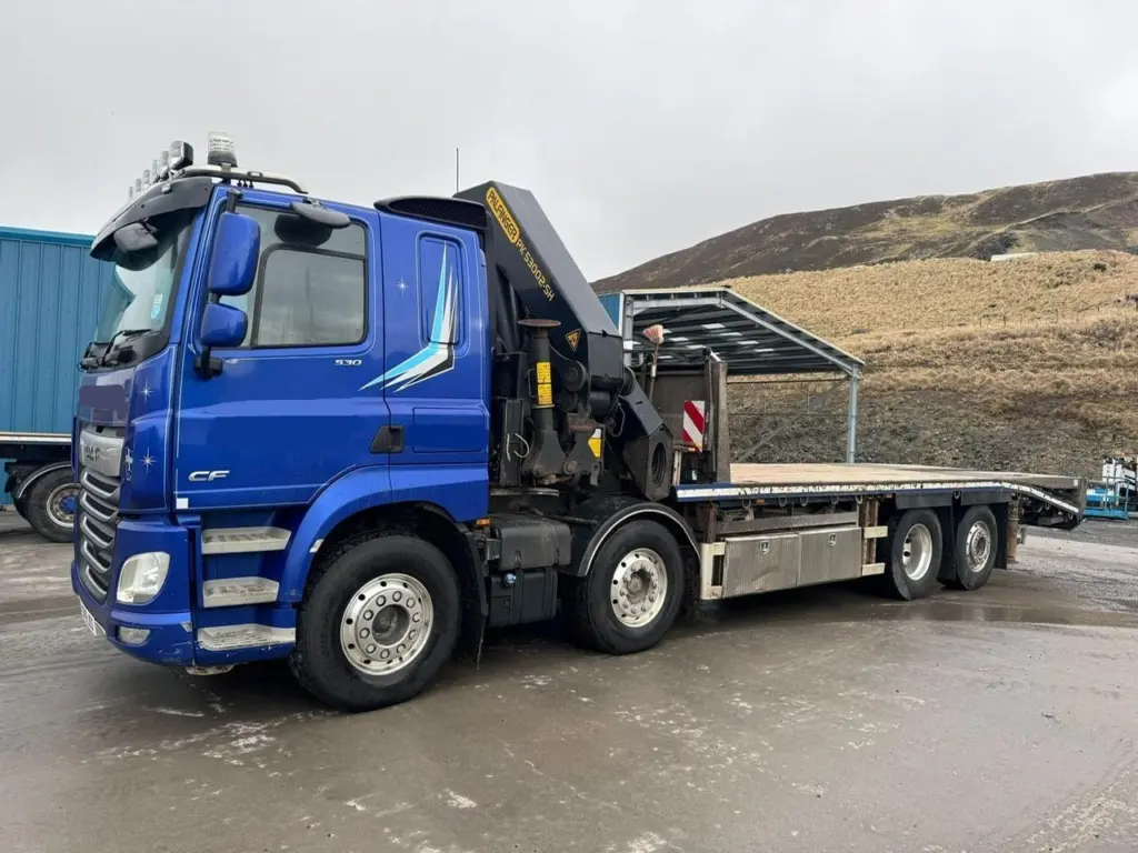 Landau UK enters the marine haulage business with its first lorry