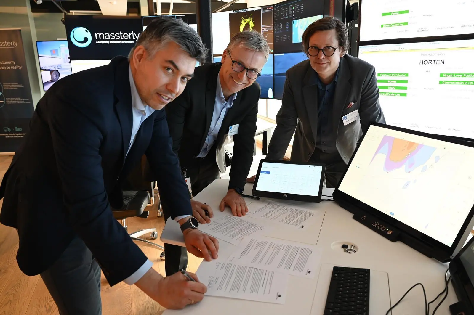 From left Torghatten’s Technology Director, Jan-Egil Wagnild, Bjørn Jalving, Kongsberg Maritime, Chief Technology Officer and Roger Trinterud, Chief Growth Officer, Massterly.