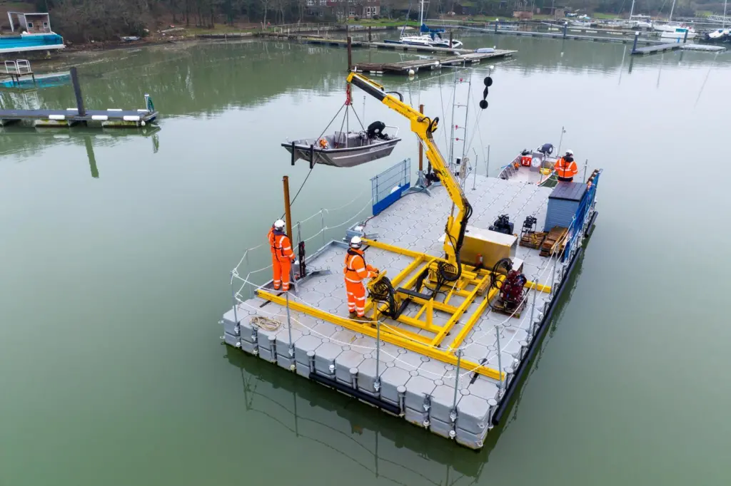 The Rebel Marine Modular Crane Pontoon
