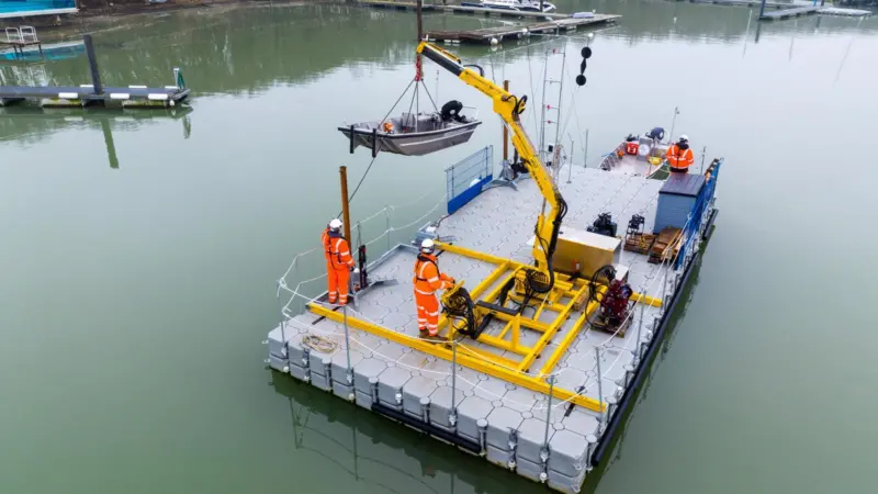 The Rebel Marine Modular Crane Pontoon