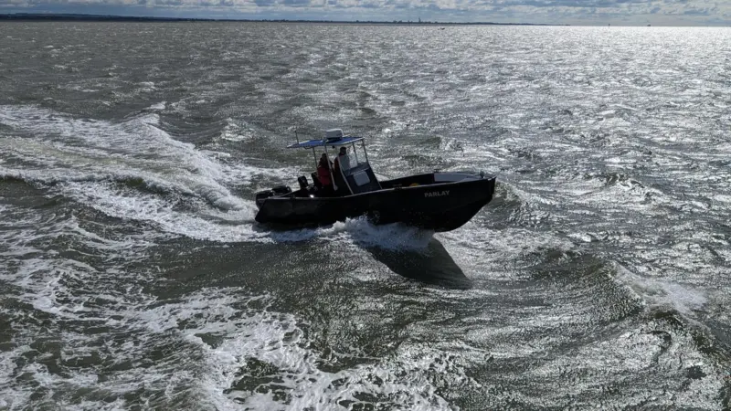Leemar HDPE workboat takes a choppy Solent in its stride