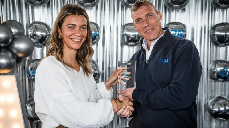 Robert Martin, contracts manager at TMS, being presented with the Maritime Civils Best Project Award at Seawork 2024
