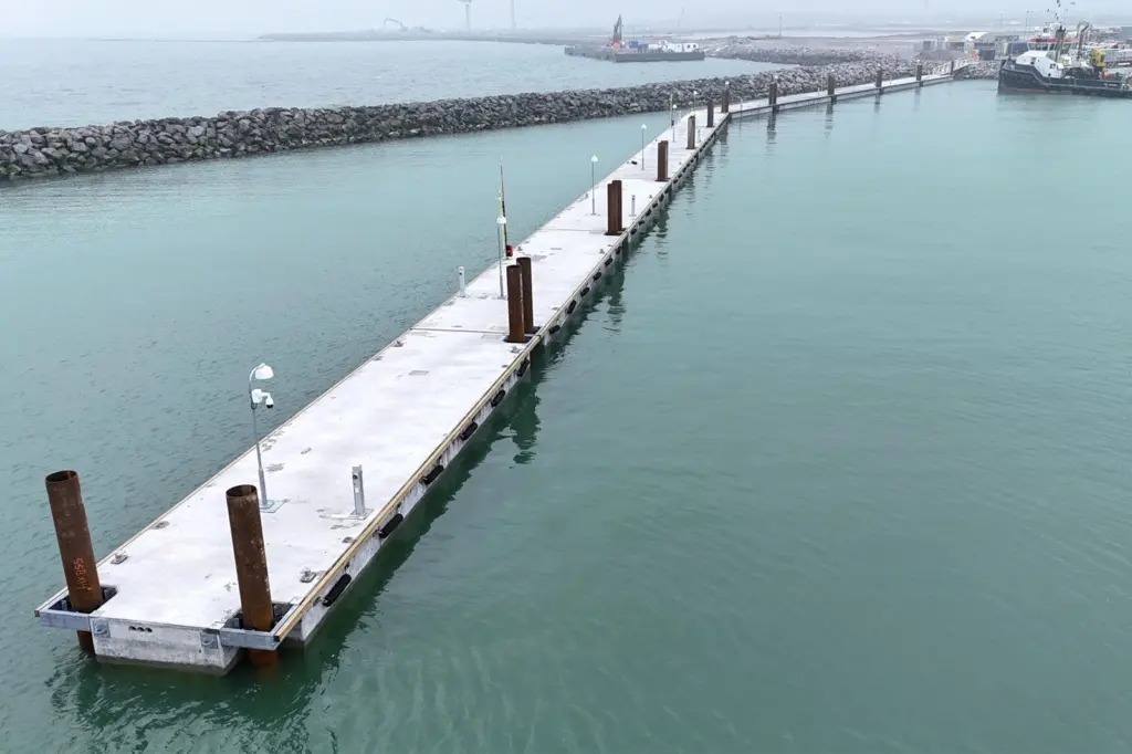 The SF1850 series pontoons