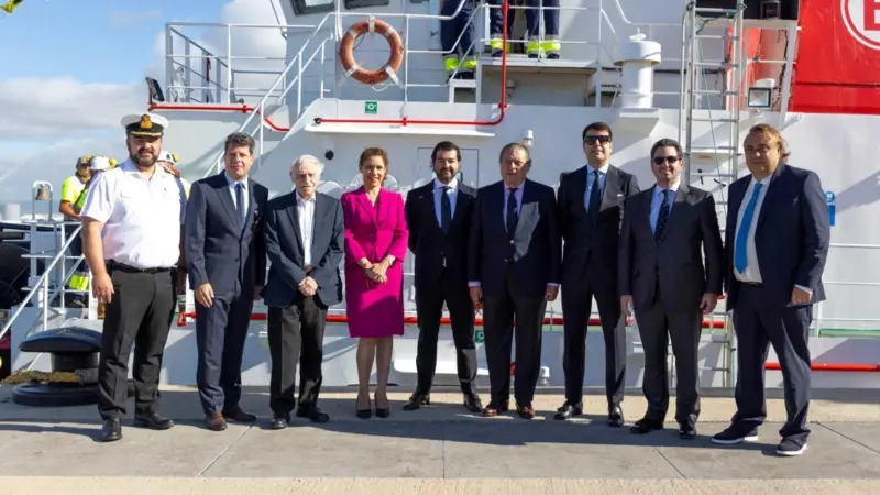 Guests from Boluda and Gibraltar port itself were present for the renaming (Boluda)