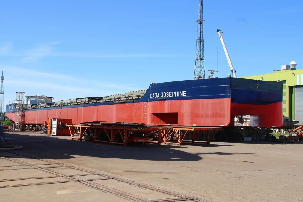 Shiprepair_Kaja-Josephine_01_EF