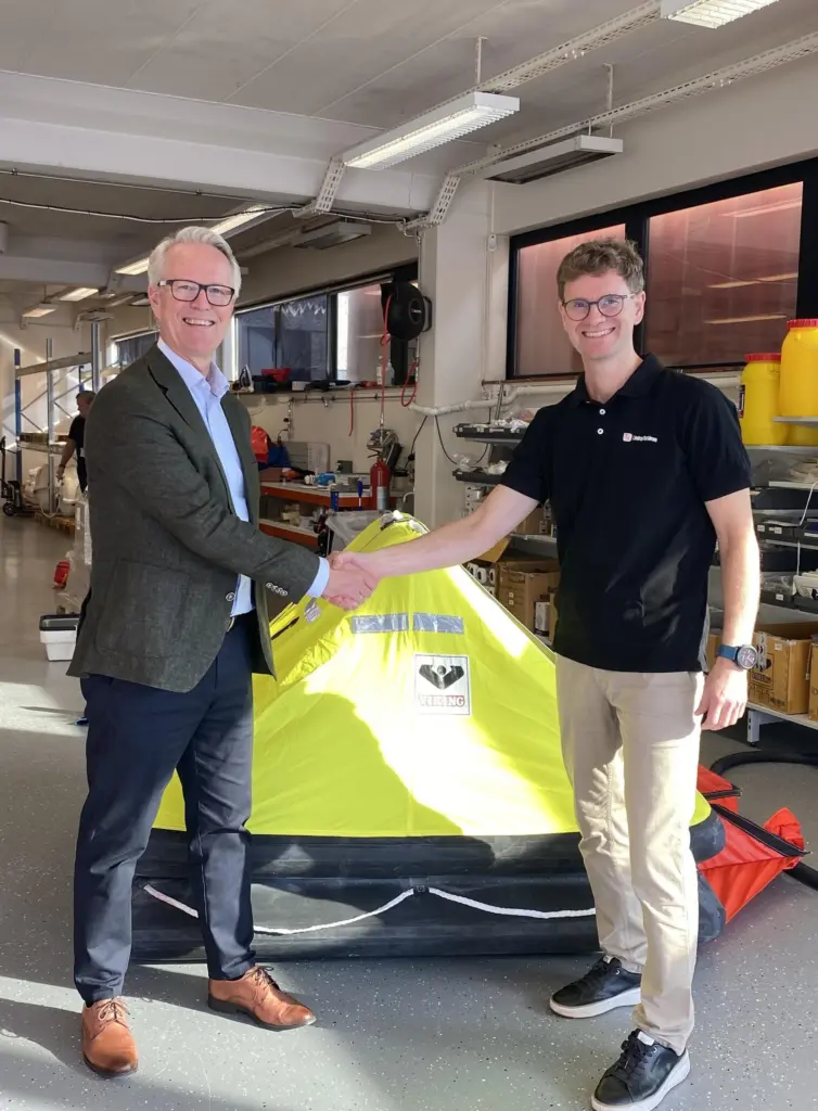 Dag Songedal, MD Viking Life-Saving Equipment Norway (left) and Erik Martinsen, CEO Lindrup Martinsen