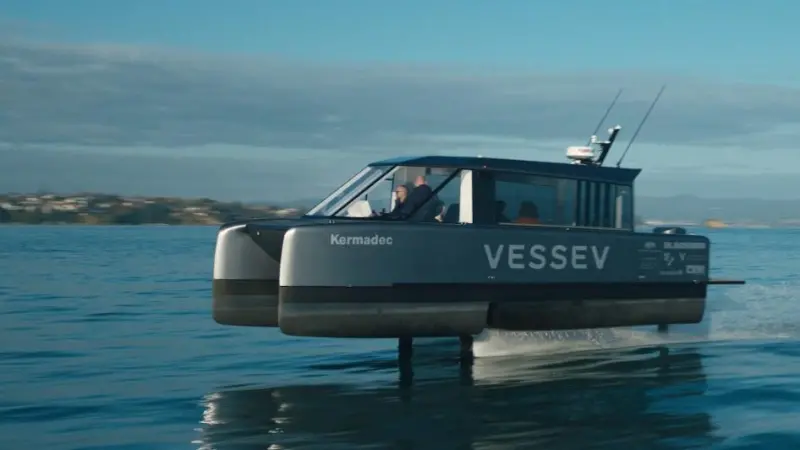 Hydrofoiling VS-9 by Vessev