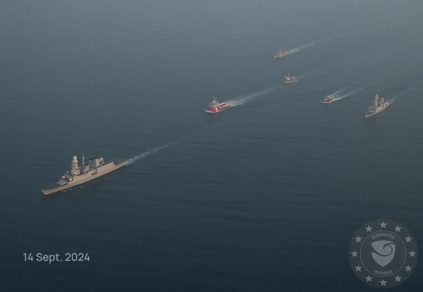 Vessels from EUNAVFOR ASPIDES provided protection for the attending tugs (EUNAVFOR ASPIDES)