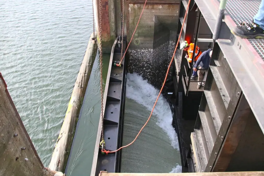 Water flows in at the Cuxhaven sea lock in Germany