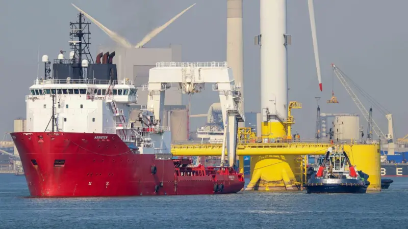 Offshore infrastructure increasingly involves the renewable energy sector (Peter Barker)