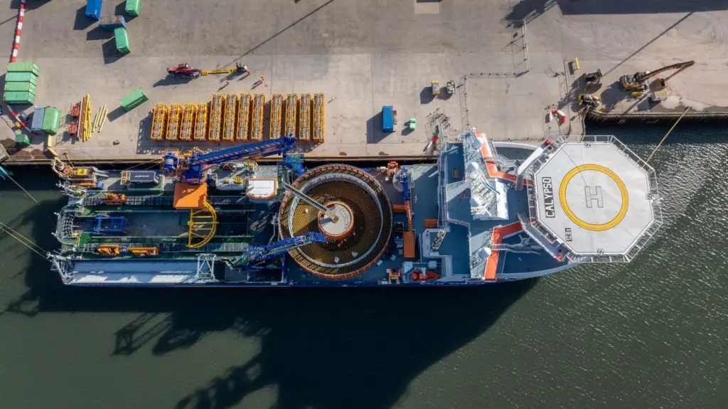Birds-eye view of Calypso