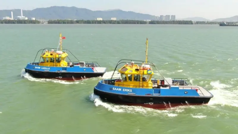 SAAM_Towage_Canada_line_handlers1_Main