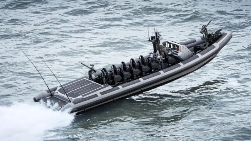 Dutch-navy-fast-interception-craft