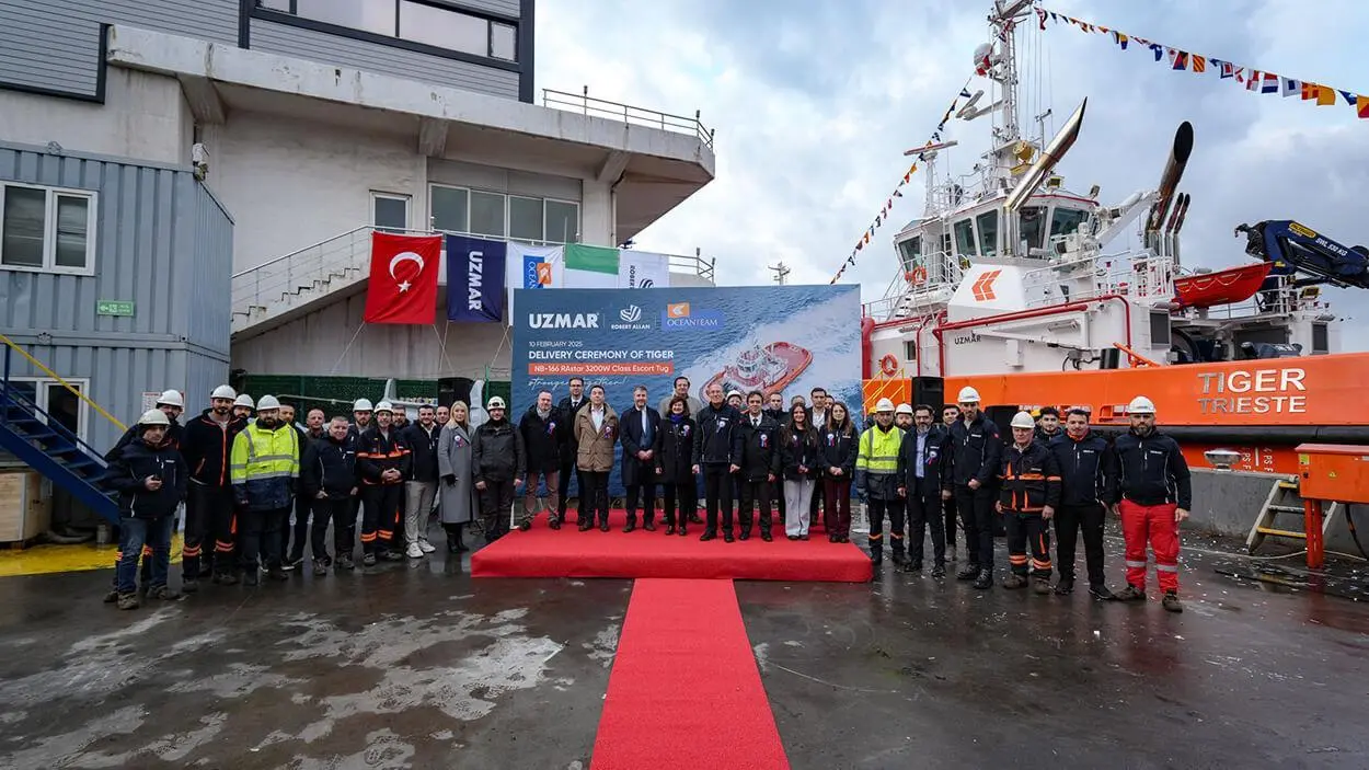 It was an all-round family occasion for the delivery of Ocean Team's tug 'Tiger' (Uzmar)