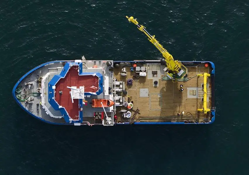 A large working deck and crane allows for buoy-handling operations (Briggs)