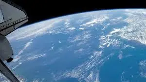 low-Earth-orbit