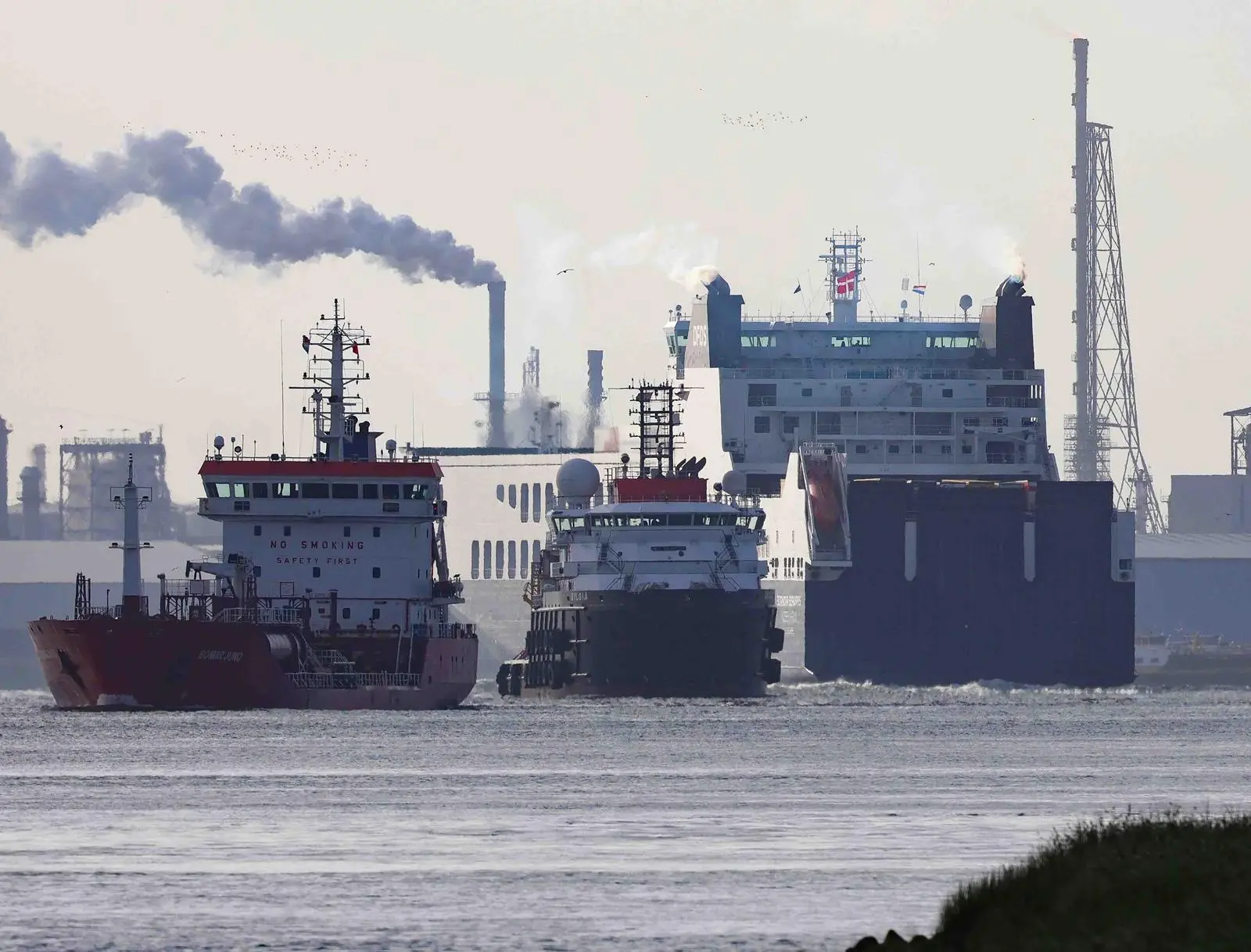 Technology is an important tool in safe navigation (Peter Barker)