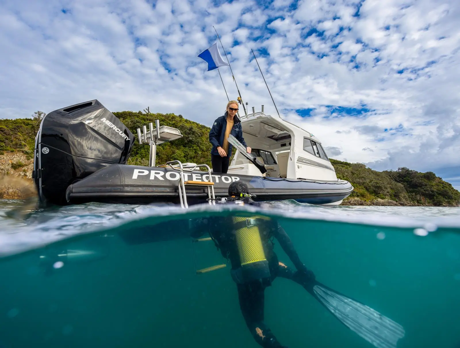 Diving Operations on Protector Targa 330