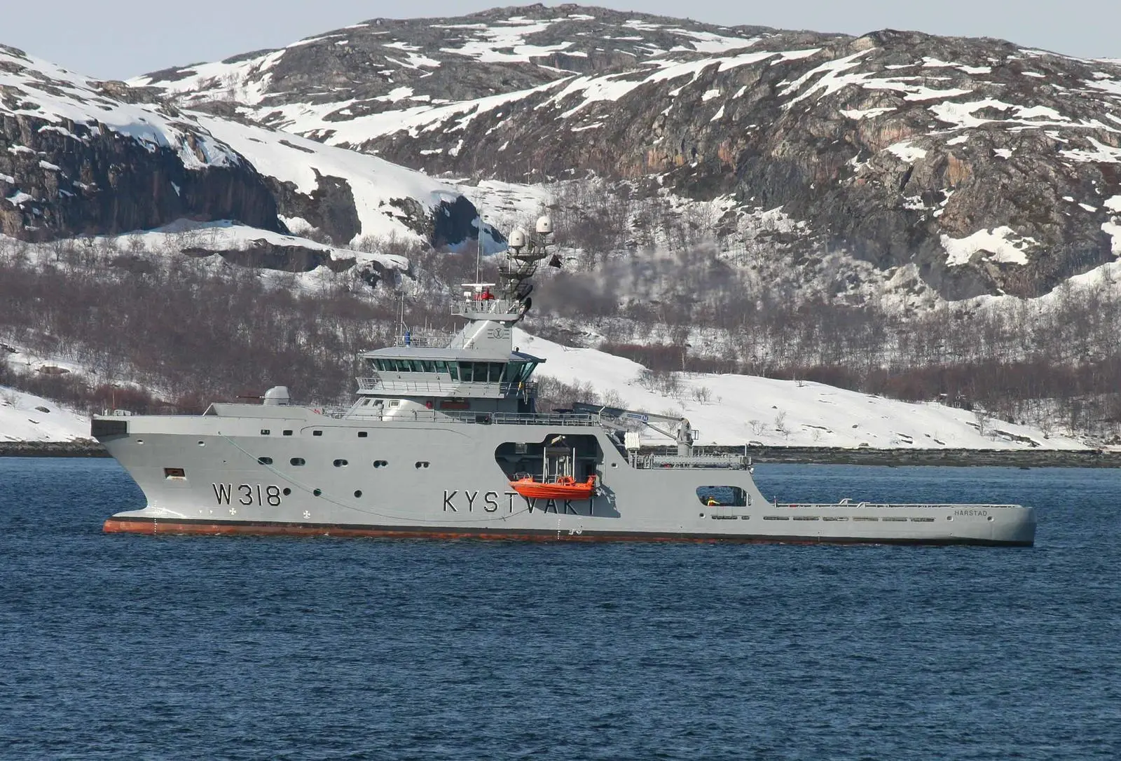 Norweigan patrol vessel 'Harstad' includes towing in its list of capabilities (Peter Barker)