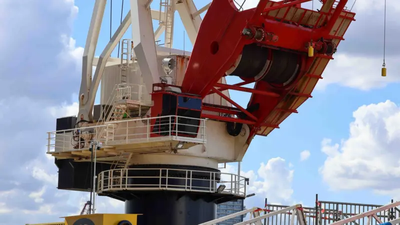 'Tog Mor's' Liebheer crane was largely undamaged following the vessel's grounding (Peter Barker)