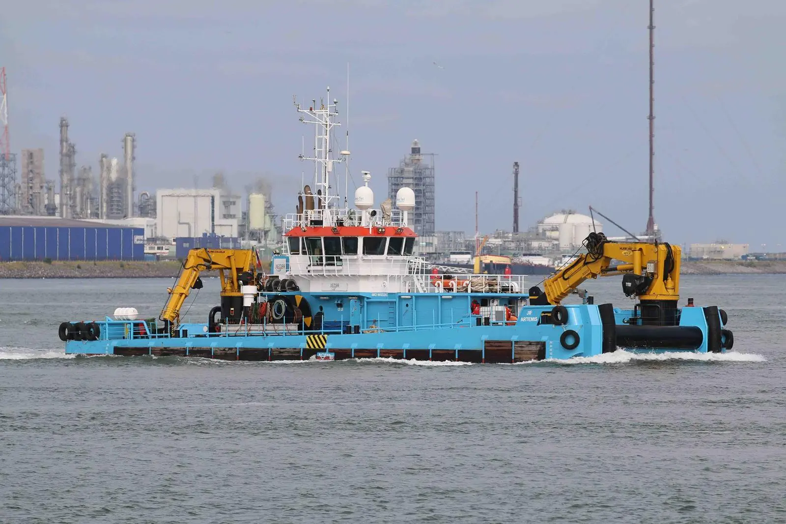 'Jif Artemis' is one example of the Neptune Eurocarriers in Jifmar's fleet (Peter Barker)