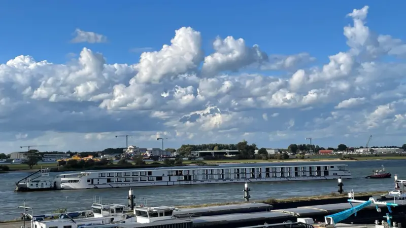 Concordia Damen-hull arrival Century Star (Century Cruises)