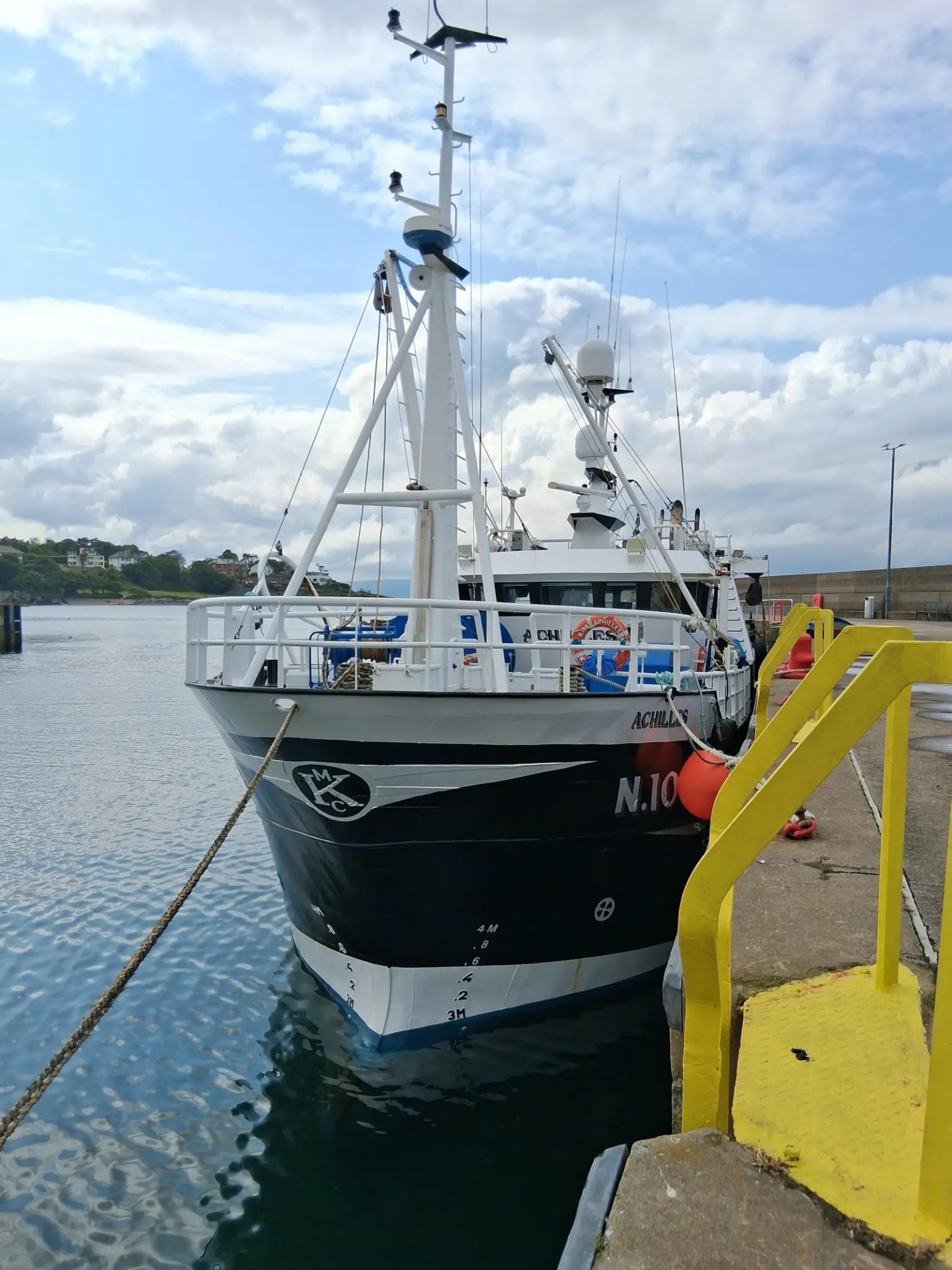 Fishing vessel