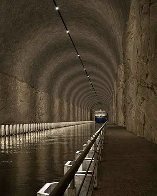 Inside Skip Tunnel