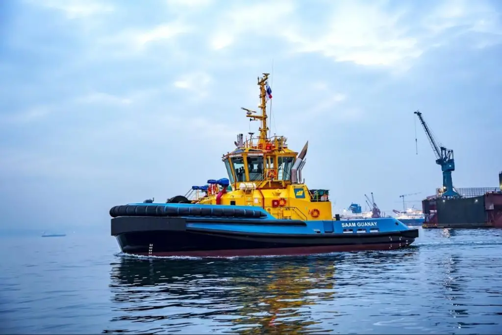A picture of the SAAM Guanay on the water