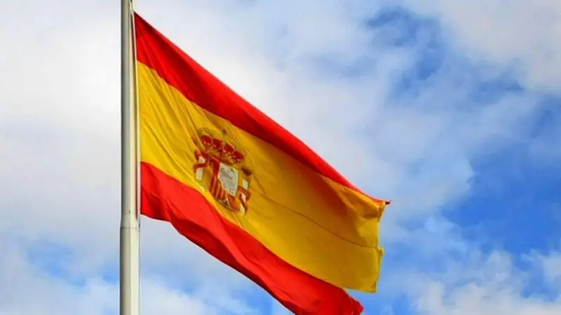Spain's economic development minister has sent a second proposal to the EC regarding the country's stevedoring model. Credit: Grey World.
