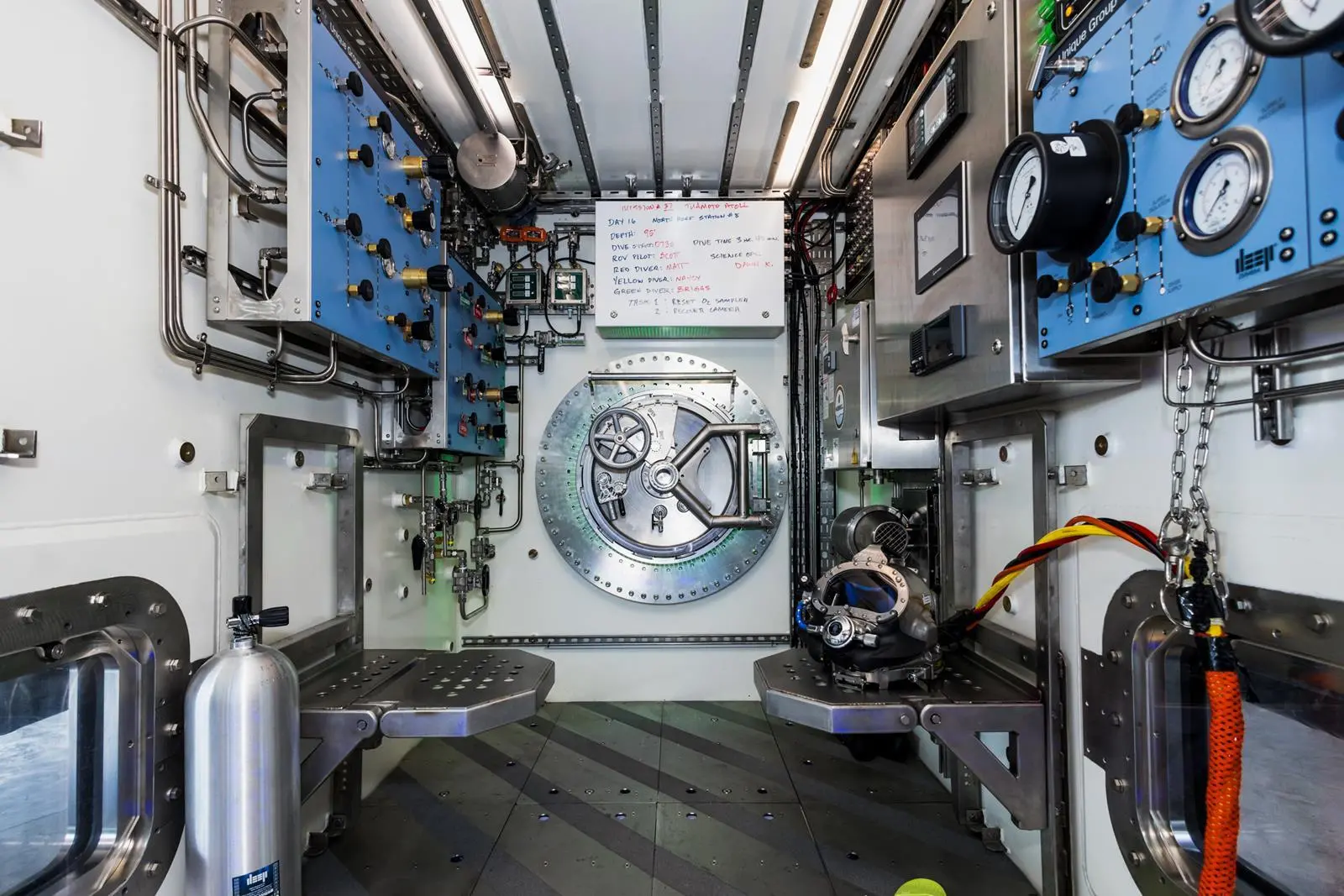 Dive center inside Vanguard