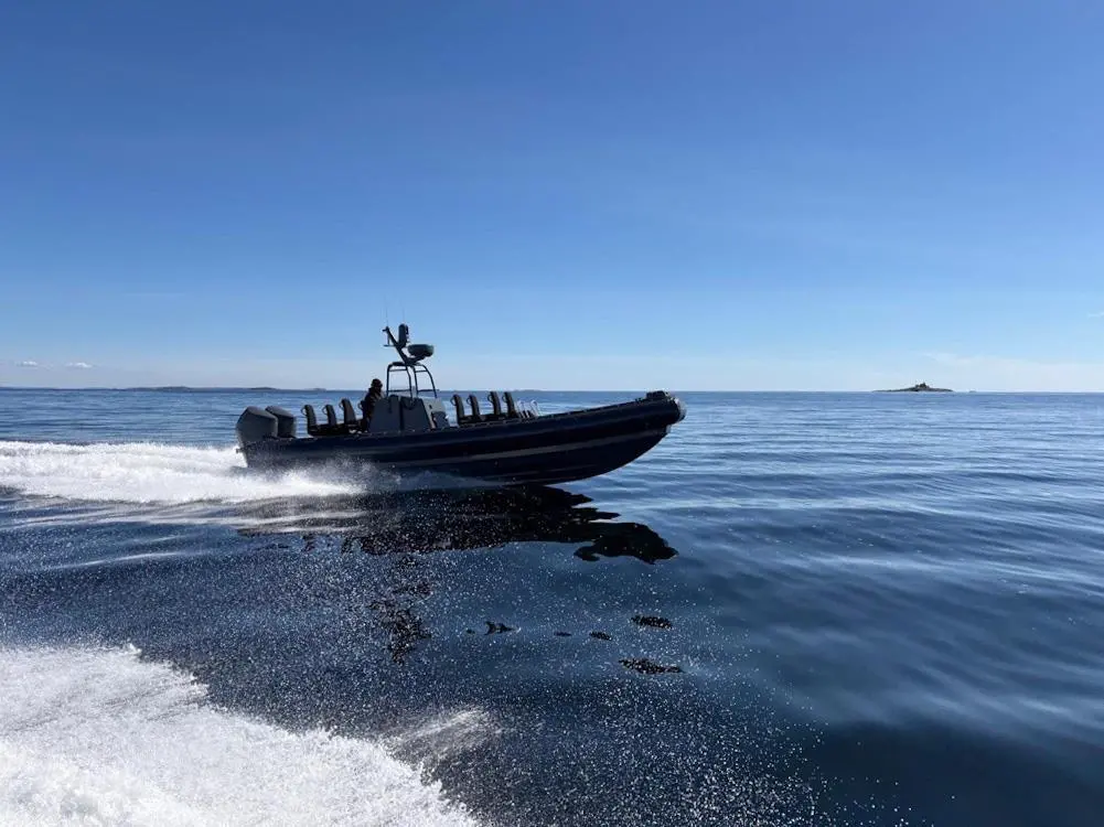 The S900 on the water at Seawork