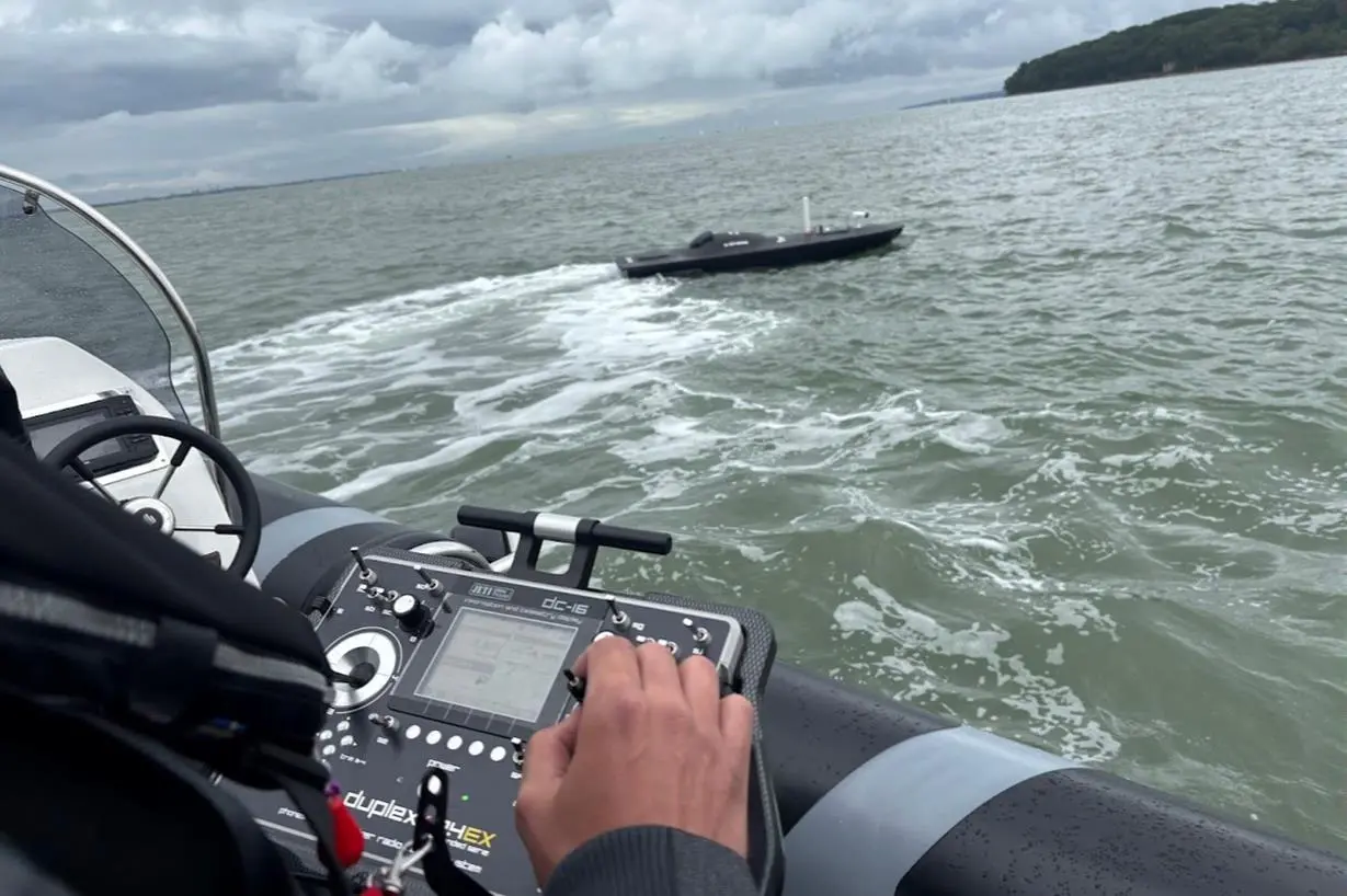 belassi USV under remote control